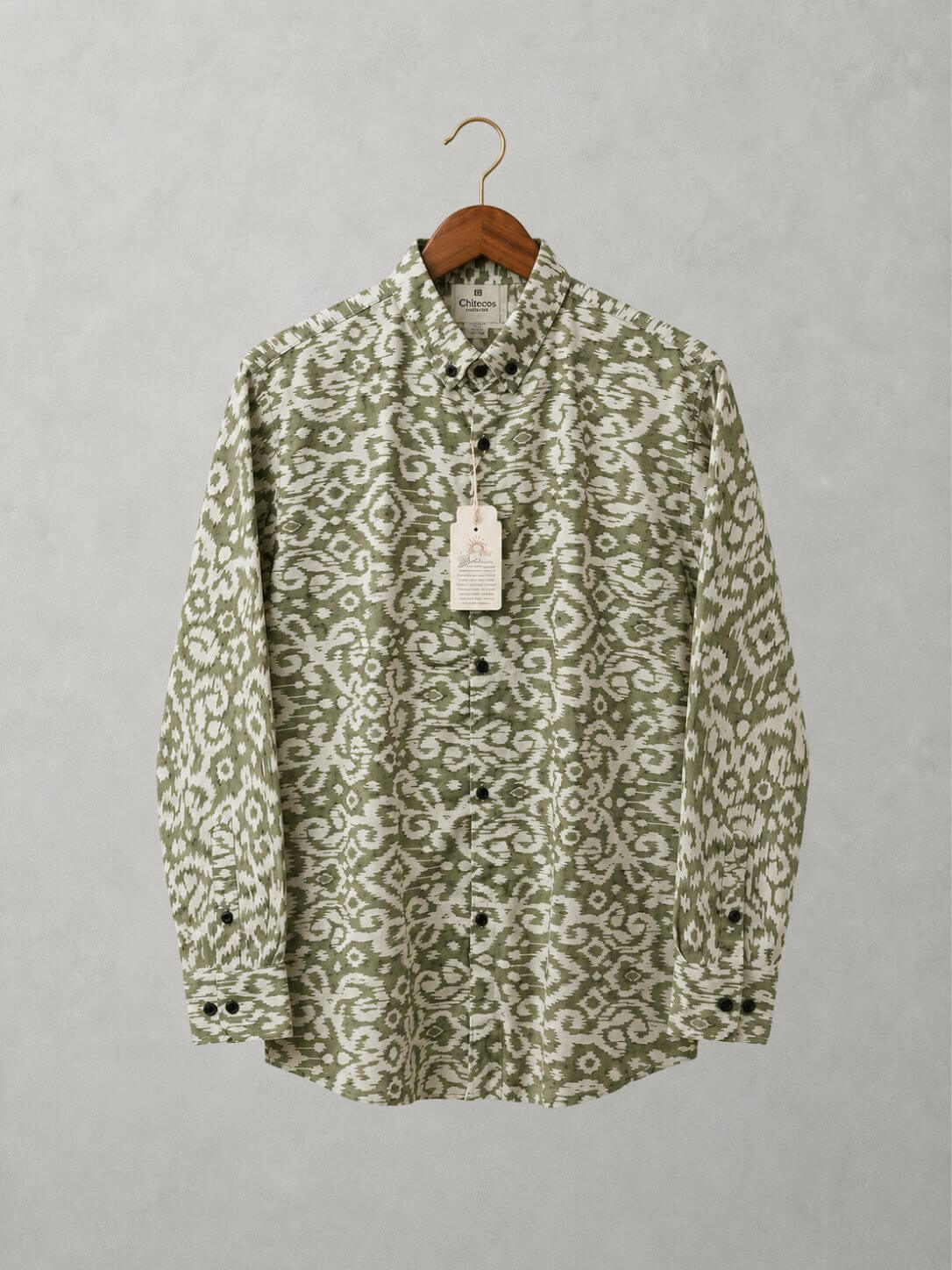 Green abstract print casual cotton shirt for men, button-down collar, Main image