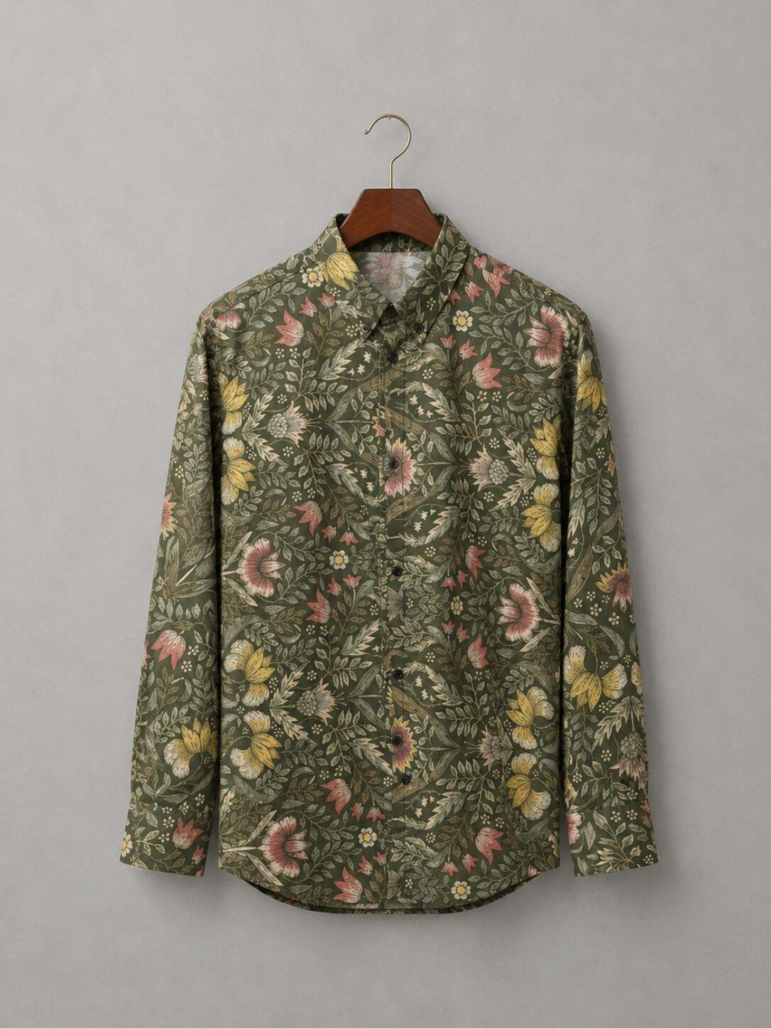 Green floral print casual cotton shirt for men, button-down collar Main image